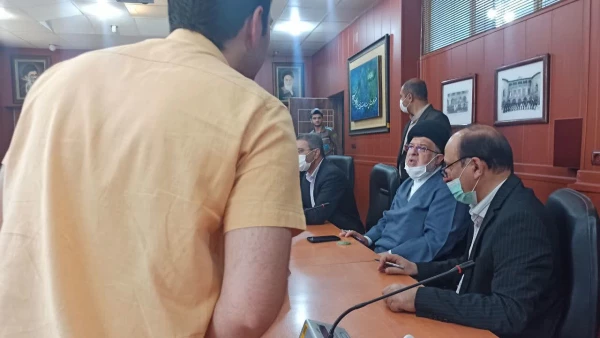 به مناسب هفته بزرگداشت مقام معلم برگزار شد:
میز خدمت مدیرکل دادگستری استان فارس ویژه فرهنگیان در دانشگاه فرهنگیان استان فارس 9