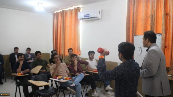 اختتامیه مرحله منطقه ای (منطقه7 : استان های فارس و بوشهر و کهگیلویه و بویراحمد) جشنواره تدریس برتر به میزبانی استان فارس 16