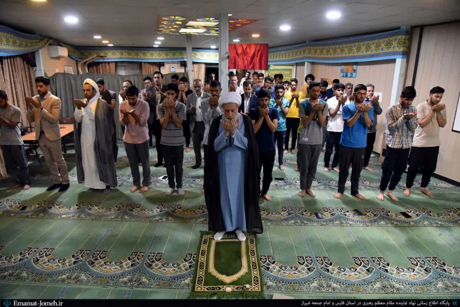 حضور صمیمانه نماینده ولی فقیه استان فارس در دانشگاه فرهنگیان 5