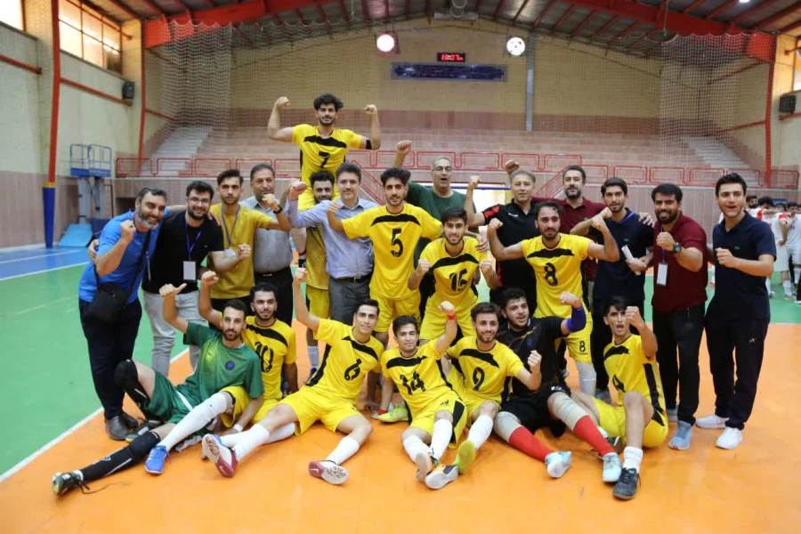 برای اولین بار
فارس بر بام فوتسال دانشگاه های فرهنگیان سراسر کشور 4