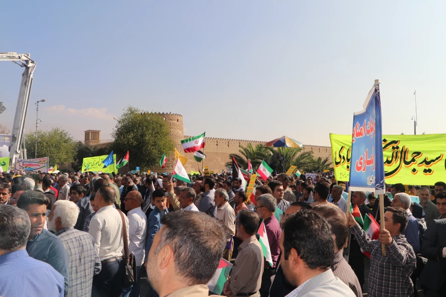 حضور  زارع شیبانی مدیریت محترم دانشگاه فرهنگیان فارس در مراسم یوم الله سیزده آبان به همراه دانشجومعلمان مرکز شهید مطهری شیراز 4