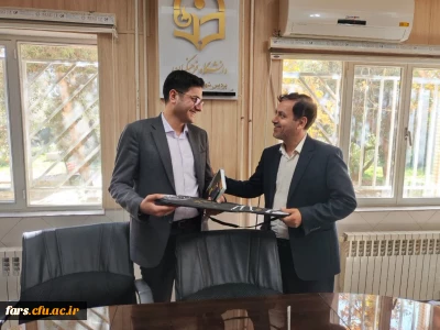 تجلیل نمادین از برخی دانشجومعلمان 99