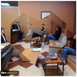 نشست جناب آقای دکتر زارع ریاست محترم دانشگاه با فیلمسازان جوان استان