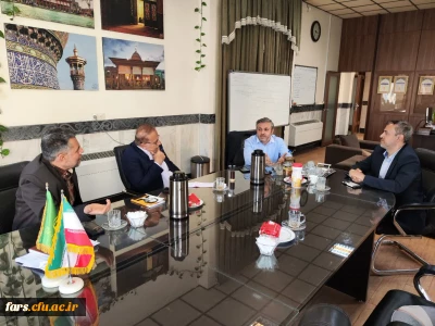نشست مشترک مدیریت دانشگاه فرهنگیان فارس  با معاون پژوهشی حرم مطهر حضرت احمد بن موسی شاهچراغ (ع)