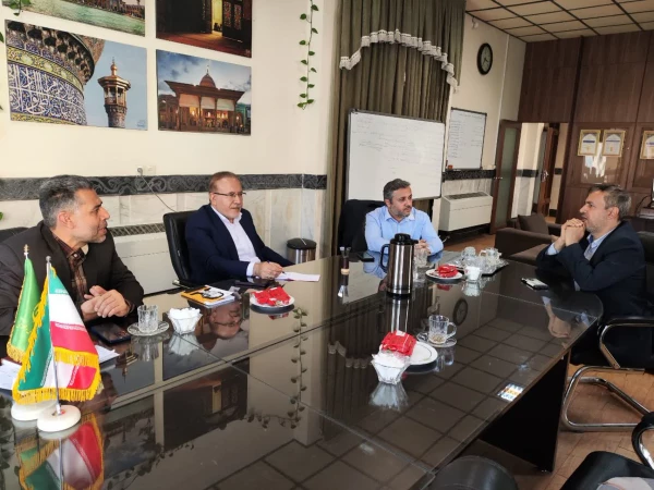 نشست مشترک مدیریت دانشگاه فرهنگیان فارس  با معاون پژوهشی حرم مطهر حضرت احمد بن موسی شاهچراغ (ع) 4