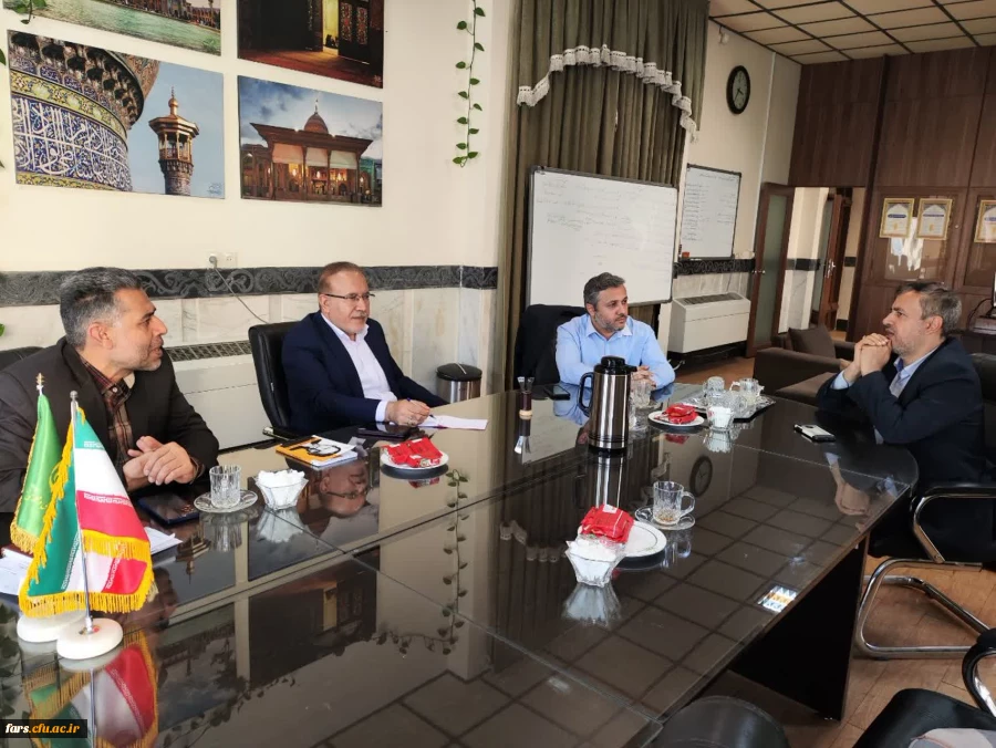 نشست مشترک مدیریت دانشگاه فرهنگیان فارس  با معاون پژوهشی حرم مطهر حضرت احمد بن موسی شاهچراغ (ع) 4