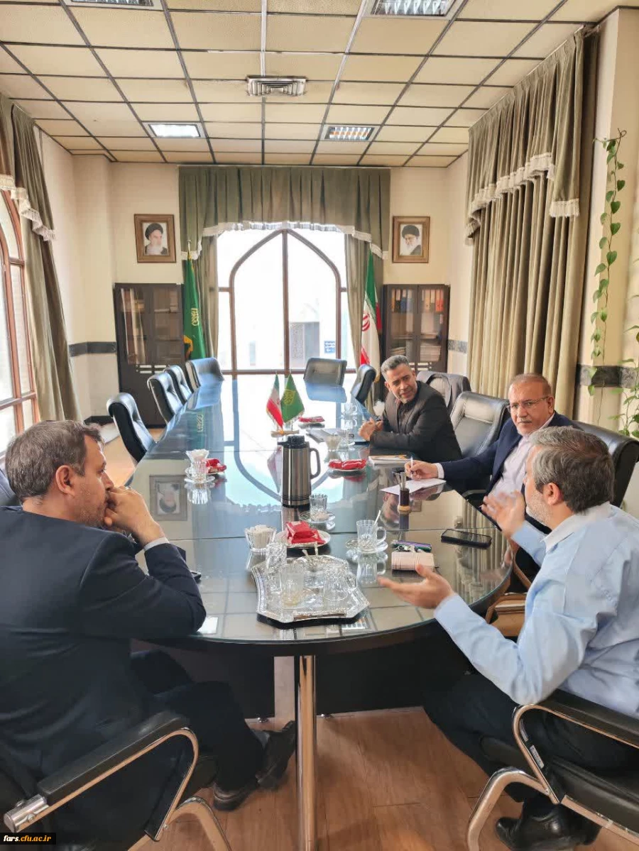 نشست مشترک مدیریت دانشگاه فرهنگیان فارس  با معاون پژوهشی حرم مطهر حضرت احمد بن موسی شاهچراغ (ع) 5