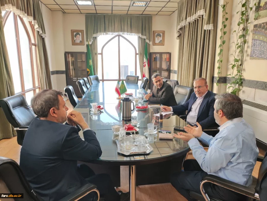 نشست مشترک مدیریت دانشگاه فرهنگیان فارس  با معاون پژوهشی حرم مطهر حضرت احمد بن موسی شاهچراغ (ع) 6