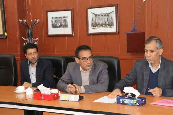 جلسه شورای آموزشی با حضور مسئولین پردیس ها و مراکز استان فارس 4