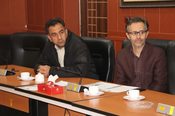 جلسه شورای آموزشی با حضور مسئولین پردیس ها و مراکز استان فارس 6