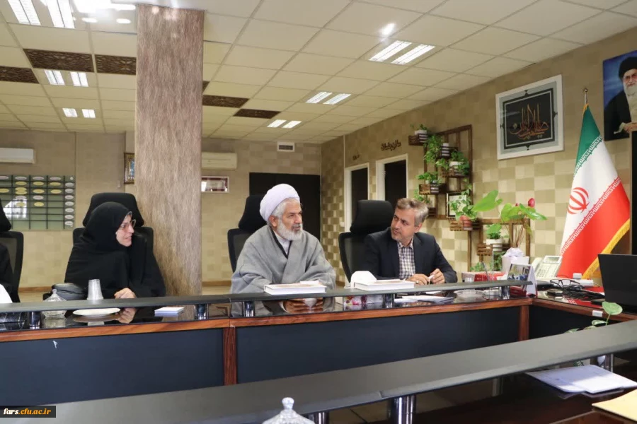 حضور مسئولین استانی دانشگاه فرهنگیان فارس در دفتر سرپرست جدید آموزش و پرورش فارس 3