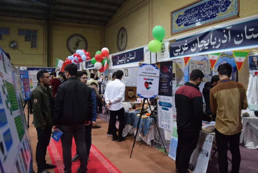 برگزاری نمایشگاه دستاوردهای انجمن های علمی و کانون های فرهنگی اجتماعی  در جشنواره های  اجتماعی 8