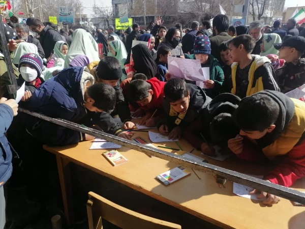 برپایی موکب پذیرایی و نقاشی کودکانه توسط دانشجومعلمان  مرکز شهید بهشتی اقلید 2