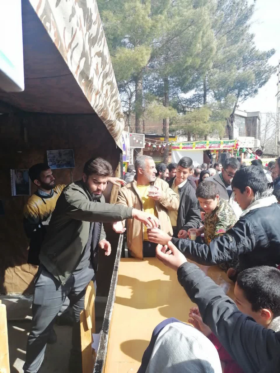 برپایی موکب پذیرایی و نقاشی کودکانه توسط دانشجومعلمان  مرکز شهید بهشتی اقلید 3