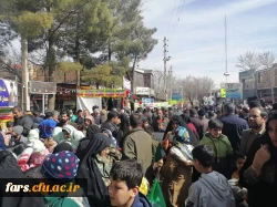 حضور کارکنان، اساتید و دانشجو معلمان مرکز شهید بهشتی اقلید در  راهپیمایی 22 بهمن شهر اقلید. 4