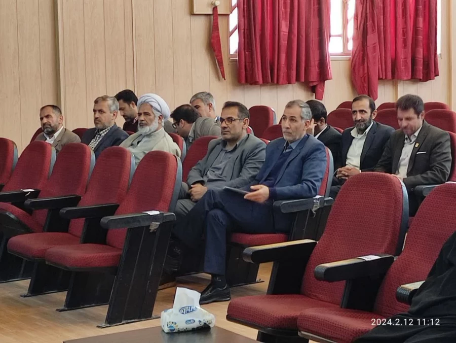 جلسه هم اندیشی انقلاب با محوریت انتخابات، ایران قوی و تحولات منطقه برگزار شد 3