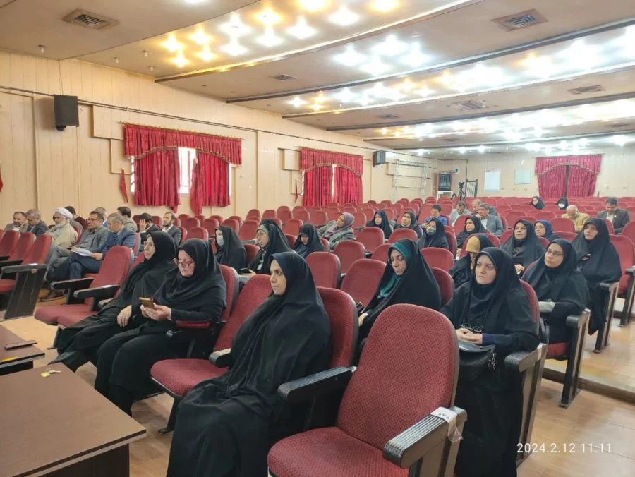 جلسه هم اندیشی انقلاب با محوریت انتخابات، ایران قوی و تحولات منطقه برگزار شد 4