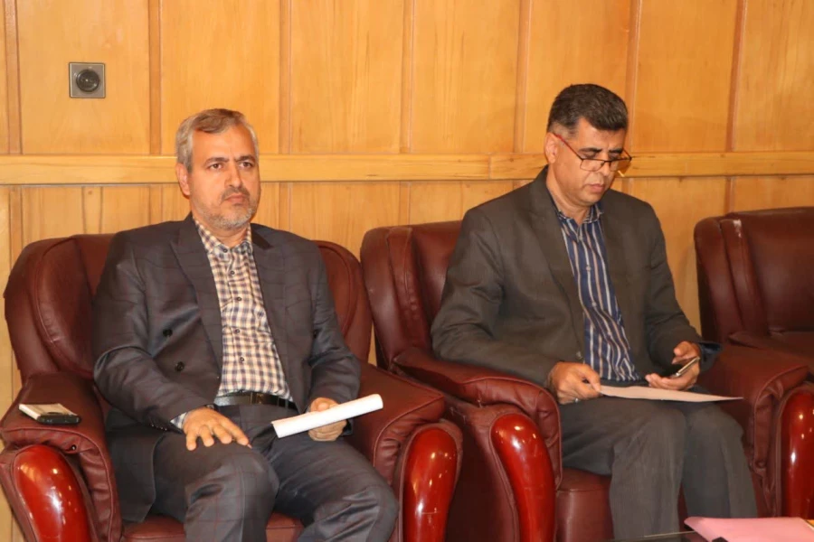 نشست هم اندیشی استادان و نخبگان دانشگاهی با حضور رئیس محترم دانشگاه فرهنگیان استان فارس برگزار گردید 5