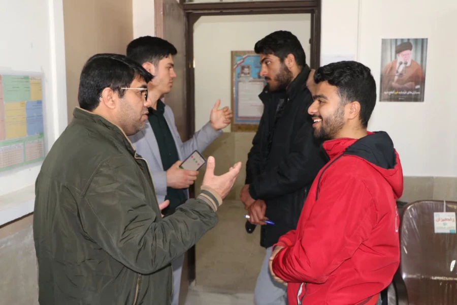 تشکیل اولین دوره میز خدمت دانشگاه فرهنگیان مدیریت استان فارس در آغاز نیم سال تحصیلی 1403 _ 1402 در واحد دانشگاهی شهید مطهری شیراز 13