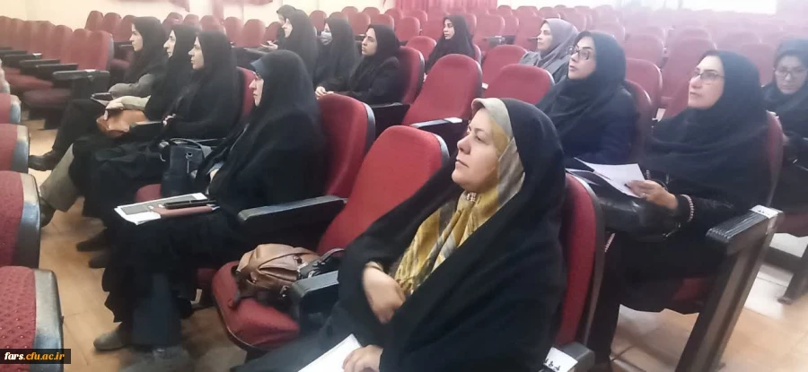 جلسه هم اندیشی  اساتید پردیس شهید باهنر برگزار شد 3