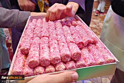 برگزاری ایستگاه صلواتی به مناسبت فرارسیدن میلاد حضرت صاحب الزمان(عج) در مرکز زینب کبری کازرون