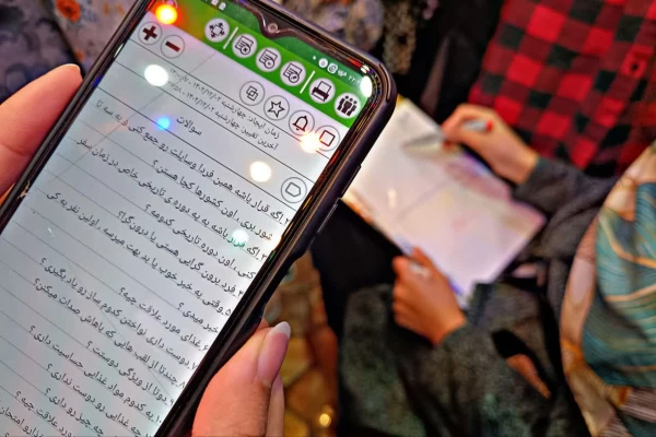 برگزاری ایستگاه صلواتی به مناسبت فرارسیدن میلاد حضرت صاحب الزمان(عج) در مرکز زینب کبری کازرون 4