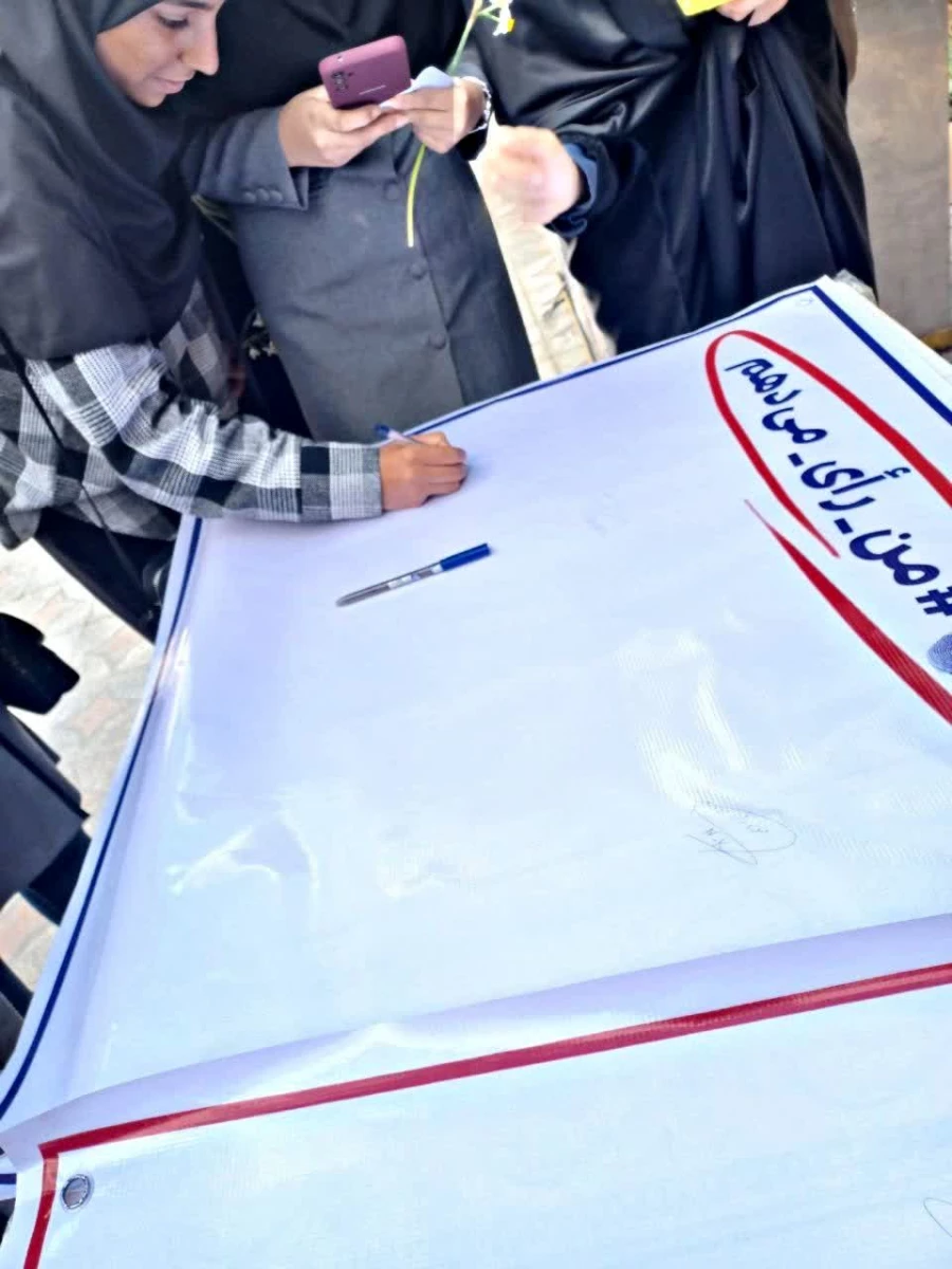 جشن میلاد یگانه منجی عالم در مرکز زینب کبری کازرون 4