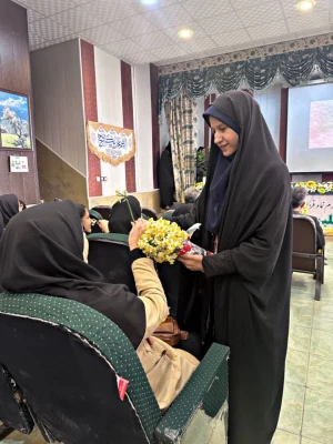 جشن میلاد یگانه منجی عالم در مرکز زینب کبری کازرون 10