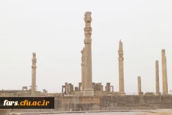 حضور دانشجومعلمان دانشگاه فرهنگیان شهید_مطهری_شیراز در اردوی نیم روزه  ی علمی_تفریحی تخت جمشید  3