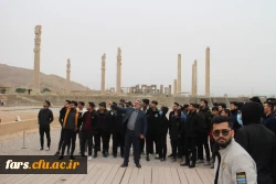 حضور دانشجومعلمان دانشگاه فرهنگیان شهید_مطهری_شیراز در اردوی نیم روزه  ی علمی_تفریحی تخت جمشید  5