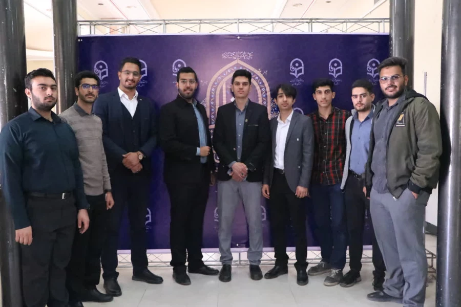 قاب یادگاری نهمین اجلاس استانی نماز فارس 15