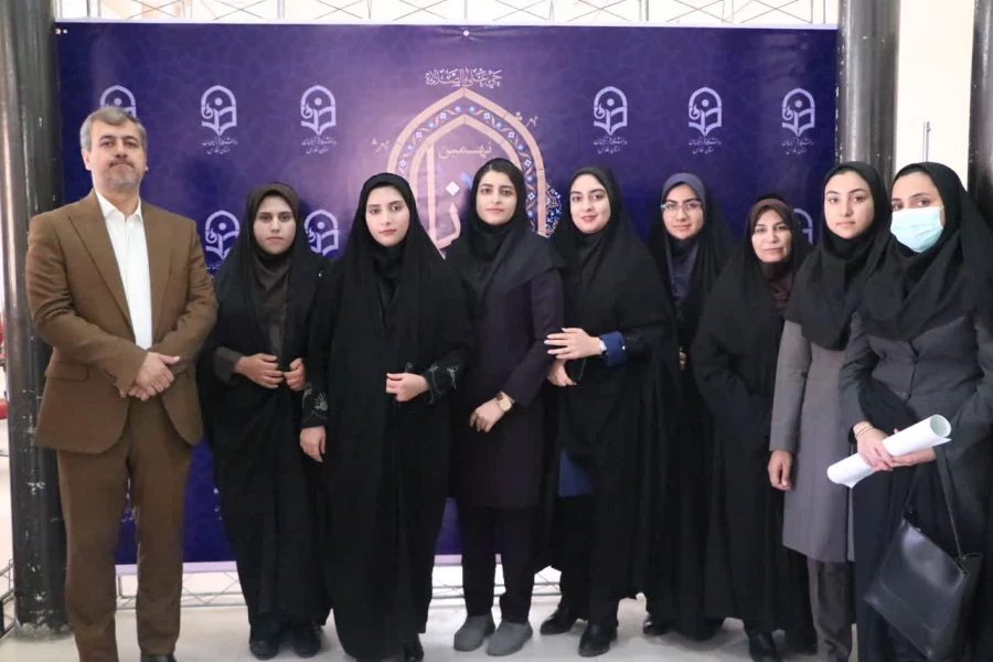 قاب یادگاری نهمین اجلاس استانی نماز فارس 16