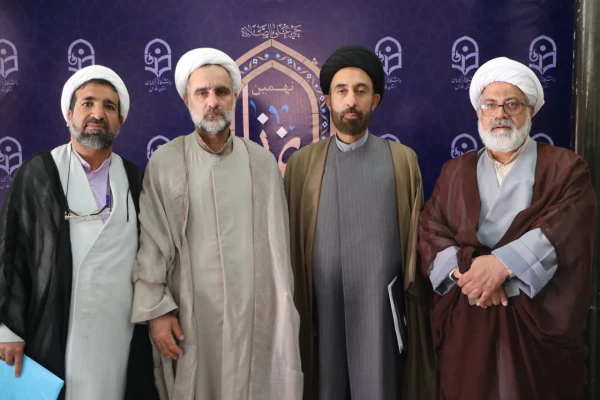 قاب یادگاری نهمین اجلاس استانی نماز فارس 21