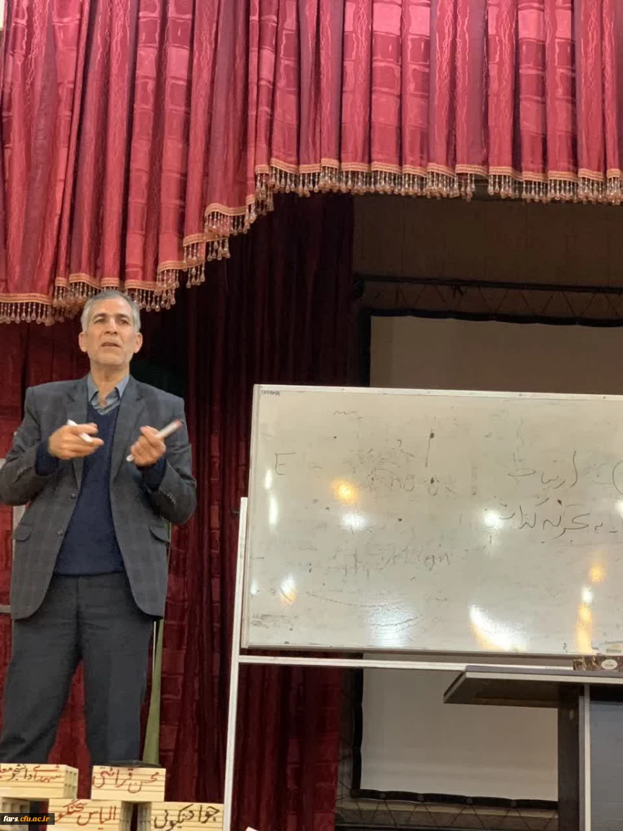 برگزاری نشست توجیهی آمادگی یازدهمین جشنواره تدریس برتر در پردیس شهید باهنر شیراز 5