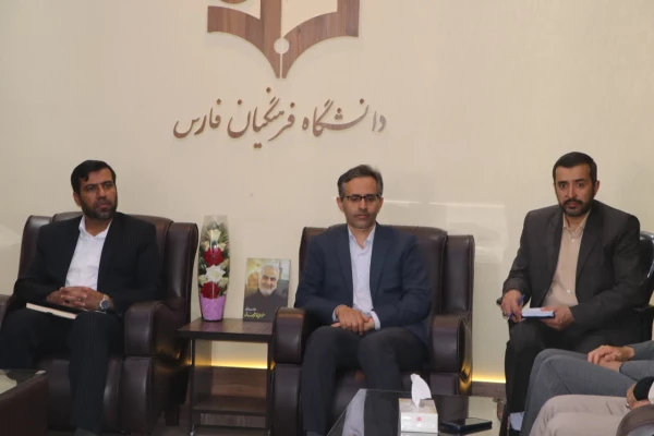 دیدار عیدانه بسیج اساتید و کارکنان دانشگاه فرهنگیان با مدیریت محترم دانشگاه فرهنگیان فارس 7