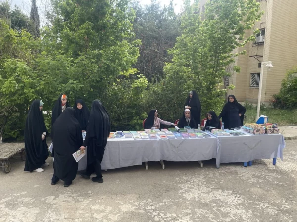 همایش  نقش معلم در آخرالزمان در پردیس شهید باهنر 3