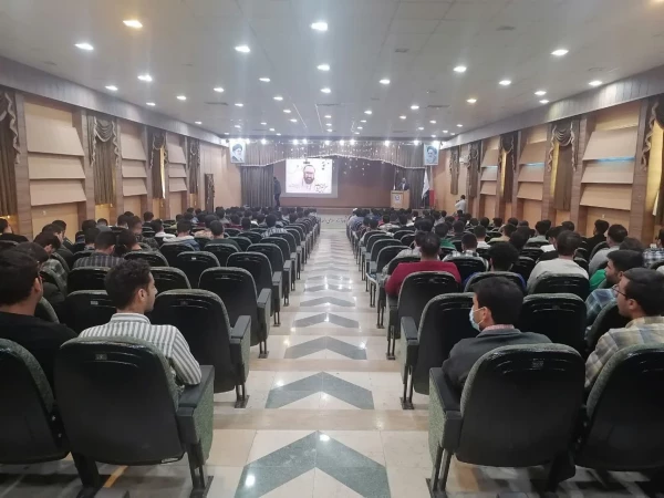 مراسم هفته بزرگداشت مقام معلم و تجلیل از دانشجو معلمان برتر علمی و فرهنگی در اقلید برگزار شد 3