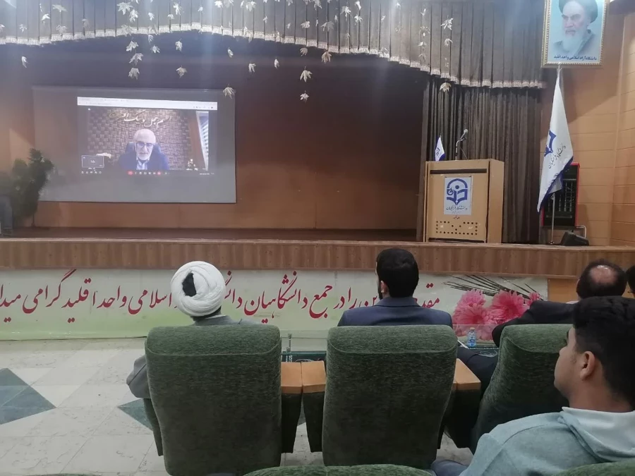 مراسم هفته بزرگداشت مقام معلم و تجلیل از دانشجو معلمان برتر علمی و فرهنگی در اقلید برگزار شد 4