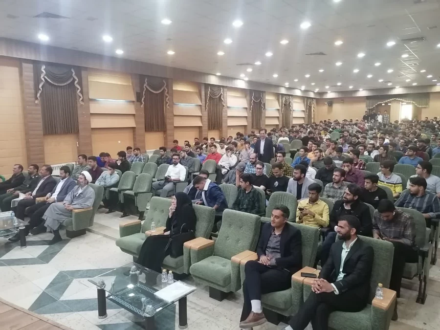 مراسم هفته بزرگداشت مقام معلم و تجلیل از دانشجو معلمان برتر علمی و فرهنگی در اقلید برگزار شد 5