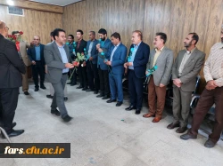 برگزاری مراسم بزرگداشت روز معلم در واحد شهید مطهری شیراز و همچنین تجلیل از استادان و پرسنل زحمتکش 
 11