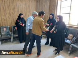 برگزاری مراسم بزرگداشت روز معلم در واحد شهید مطهری شیراز و همچنین تجلیل از استادان و پرسنل زحمتکش 
 14