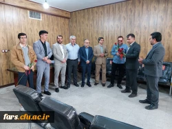 برگزاری مراسم بزرگداشت روز معلم در واحد شهید مطهری شیراز و همچنین تجلیل از استادان و پرسنل زحمتکش 
 16