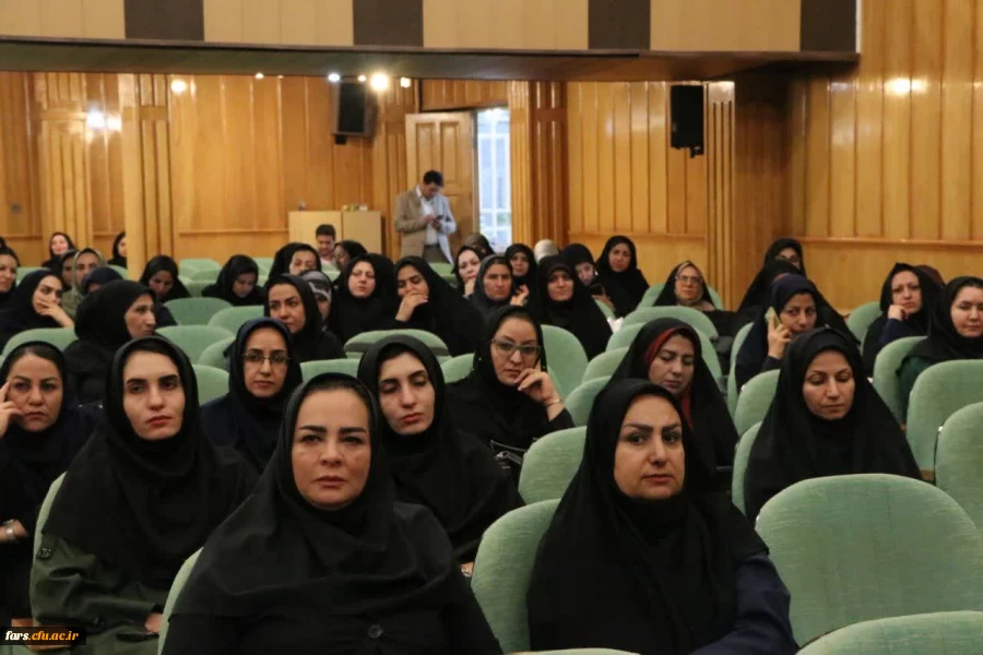 آیین نکوداشت مقام معلم و استاد در دانشگاه فرهنگیان فارس با حضور مسئولین استانی و پردیس ها  2