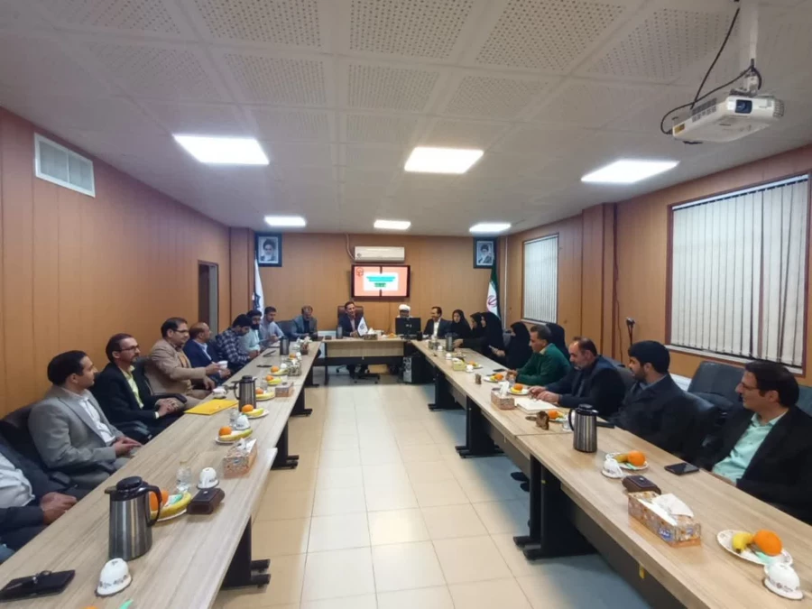 جلسه هم اندیشی اساتید مرکز شهید بهشتی اقلید به مناسبت هفته بزرگداشت مقام معلم  4