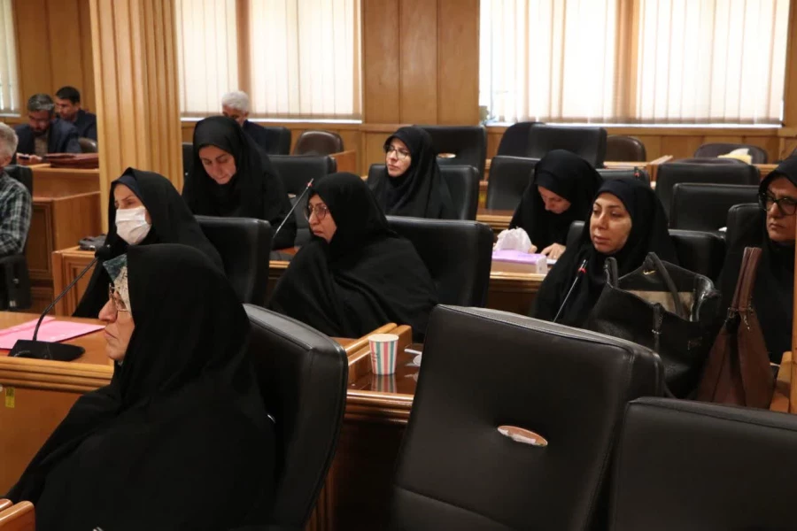 نشست اعضاء هیئت علمی دانشگاه فرهنگیان فارس با جناب آقای برزویی ریاست محترم دانشگاه فرهنگیان کشور 8