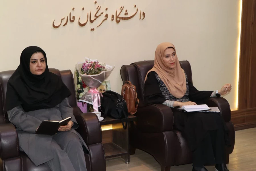 نشست هم اندیشی ریاست محترم دانشگاه فرهنگیان فارس با مدیر کل کانون پرورش فکری کودکان و نوجوانان 4