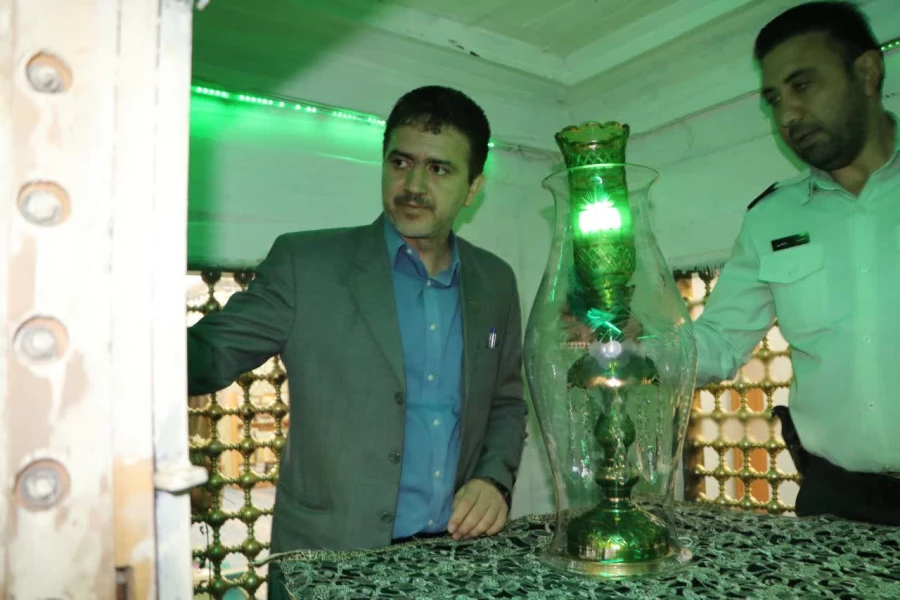 آئین معنوی غبار روبی حرم مطهر علی بن حمزه (ع) 6