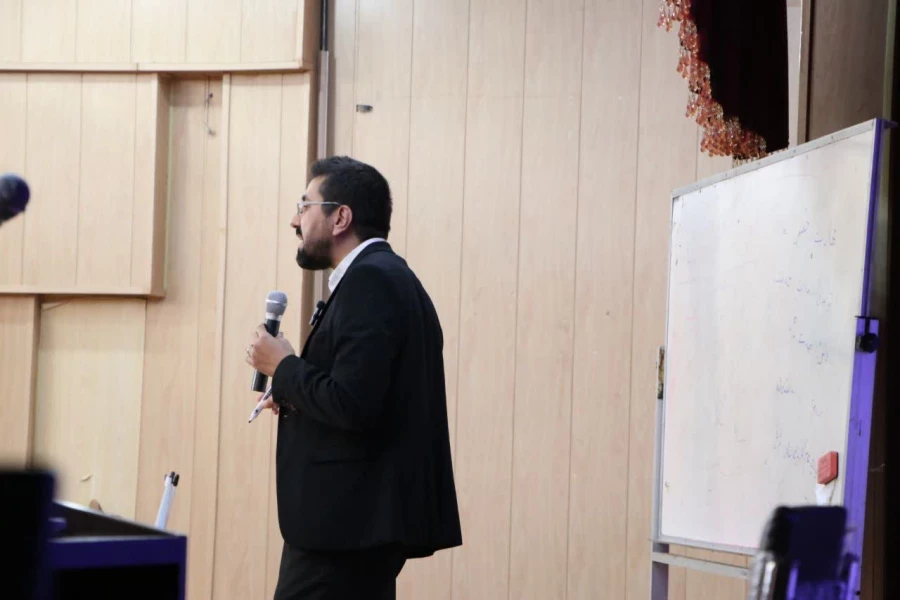 دوره آموزشی تربیت ارزیابان داوطلبان متعهدین خدمت در سالن اجتماعات پردیس شهید باهنر فارس برگزار گردید 5