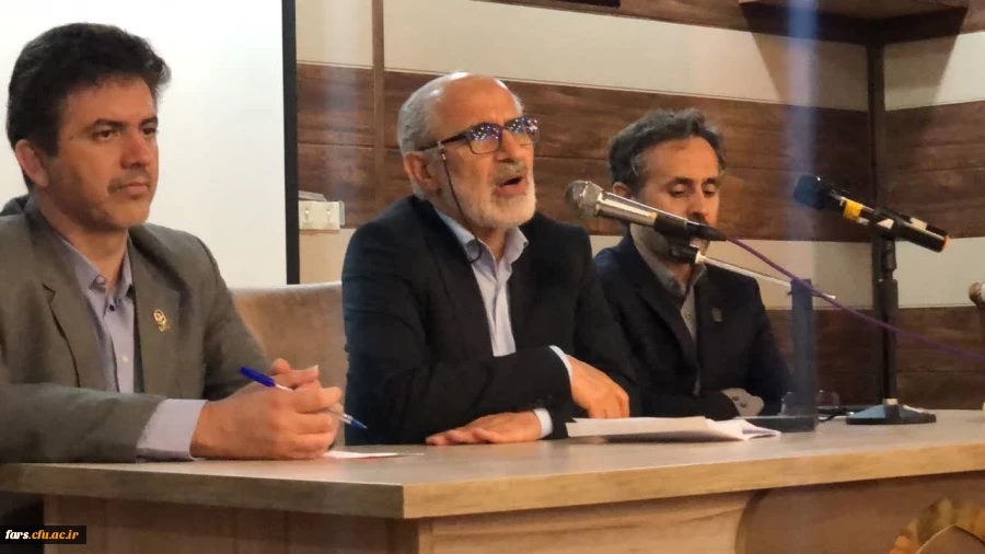 جلسه پرسش و پاسخ ریاست محترم دانشگاه فرهنگیان فارس با دانشجومعلمان پردیس شهید رجایی برگزار گردید 5