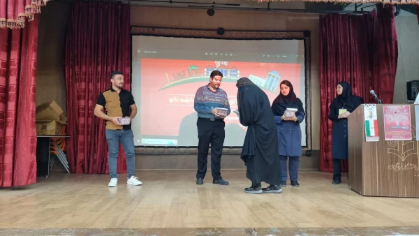 به همت واحد پژوهش دانشگاه فرهنگیان فارس و به میزبانی پردیس شهید باهنر  برگزار شد:
رویداد "آشنایی با فناوری نانو" 2